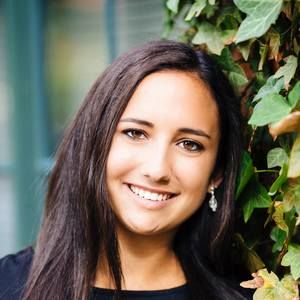 Meet your Posher, Suzanne